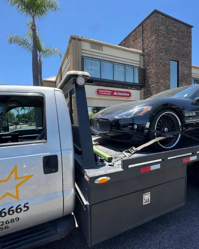 Megastar Towing tow truck assisting driver in Anaheim, CA